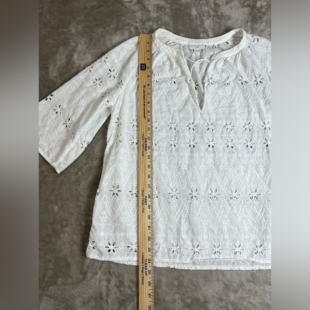J. Jill Women’s Top Size Medium Eyelet Peasant‎ Blouse - Picture 8 of 9